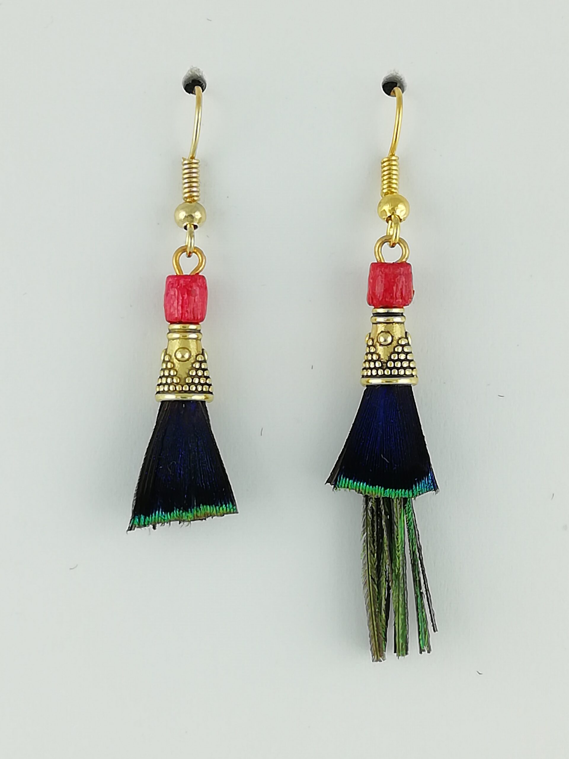 Boucles d’oreilles en plumes de paon