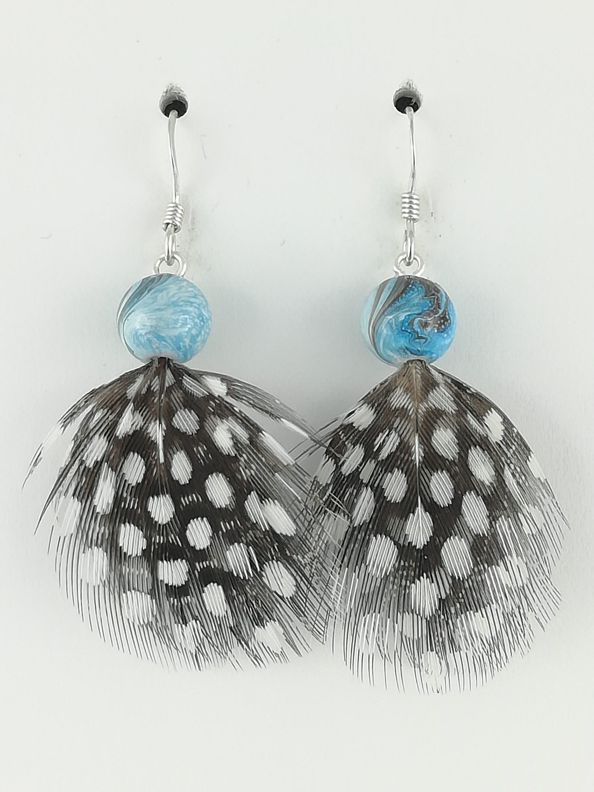 Boucles d'oreilles en plumes de pintade